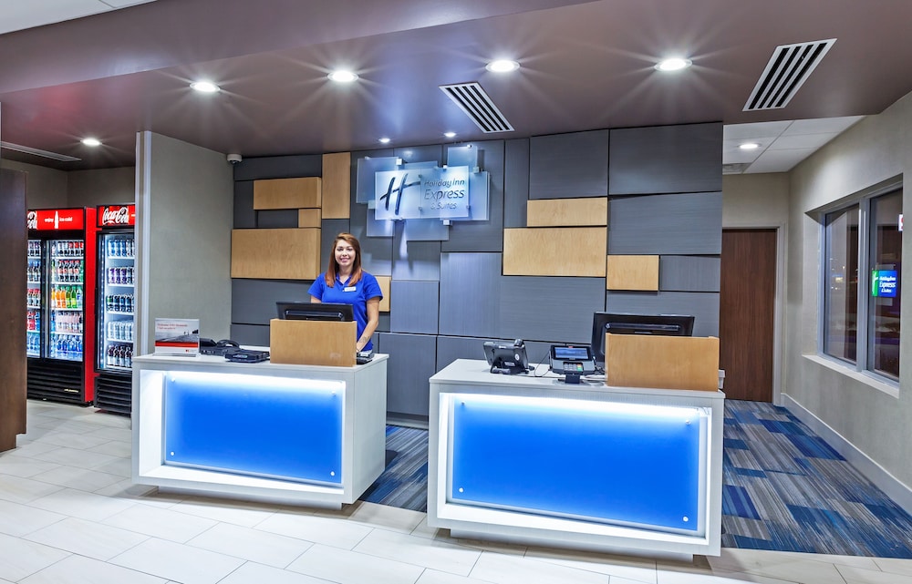 Holiday Inn Express Suites Tulsa West Sand Springs 15/52