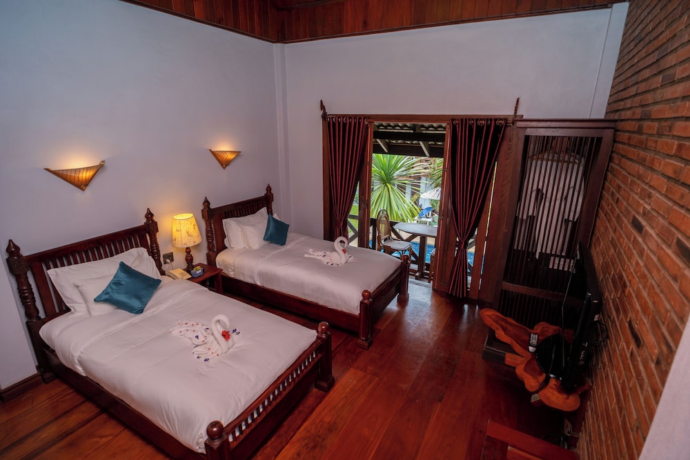 Muangthong Hotel 14/50
