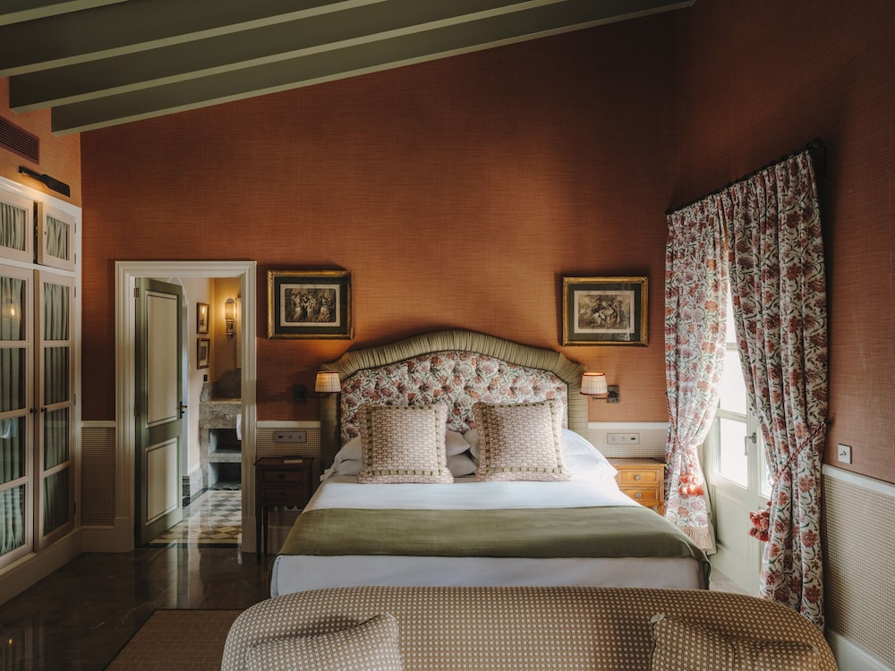 Pool Cottage, Suite, King Bed