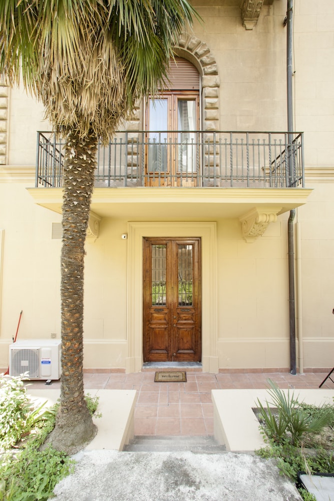Palazzo Lombardo photo1