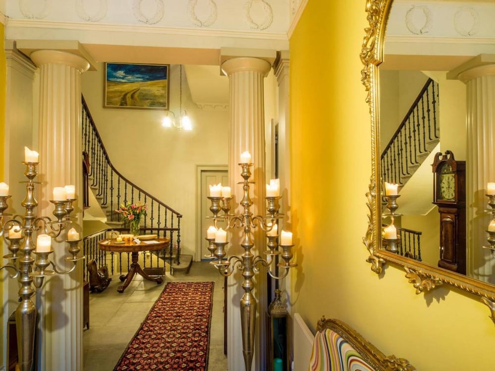 Six Brunton Place 23/34