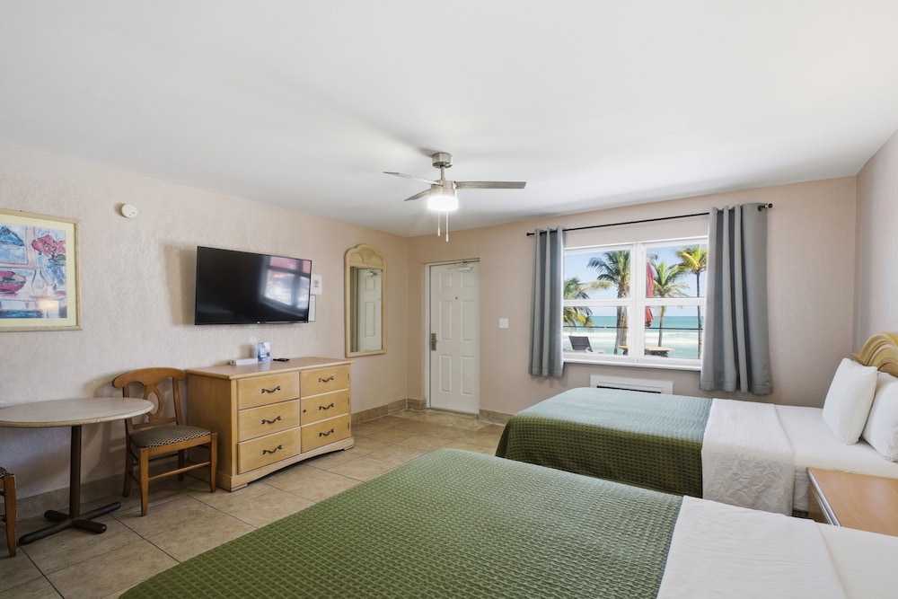 La Terrace Oceanfront 26/50