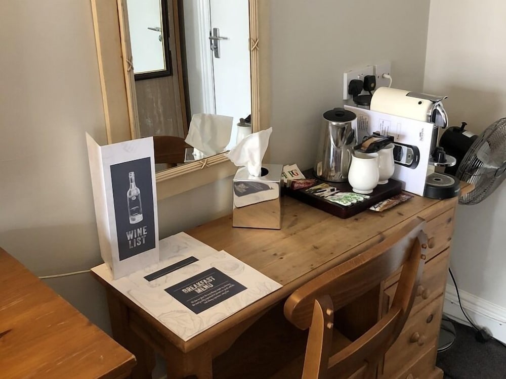 The New Inn 39/43