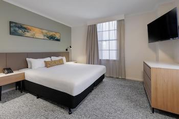 1 Bedroom, Renovated, Executive, Suite