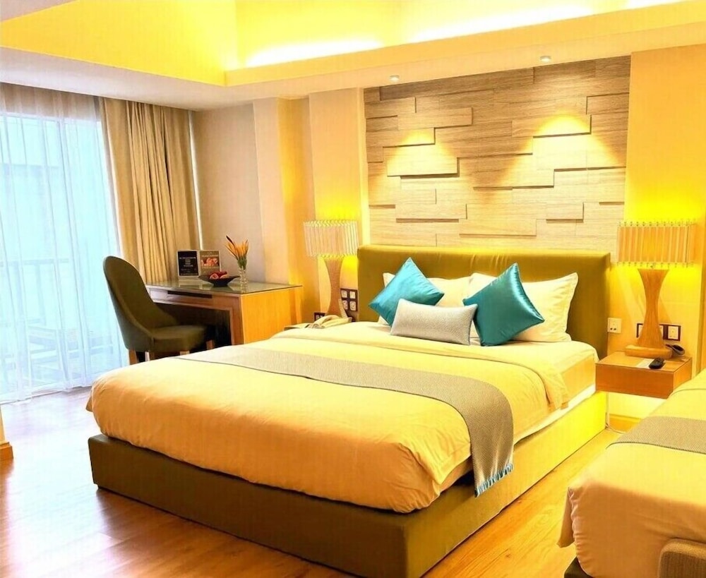 Cyberview Resort And Spa 12/66