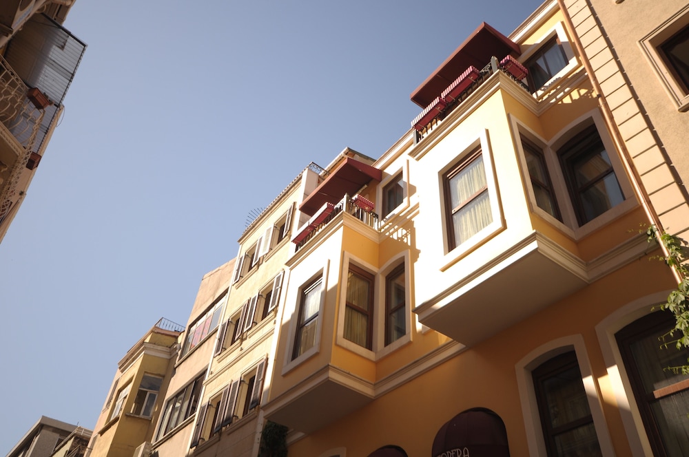 Ottopera Hotel 3/40