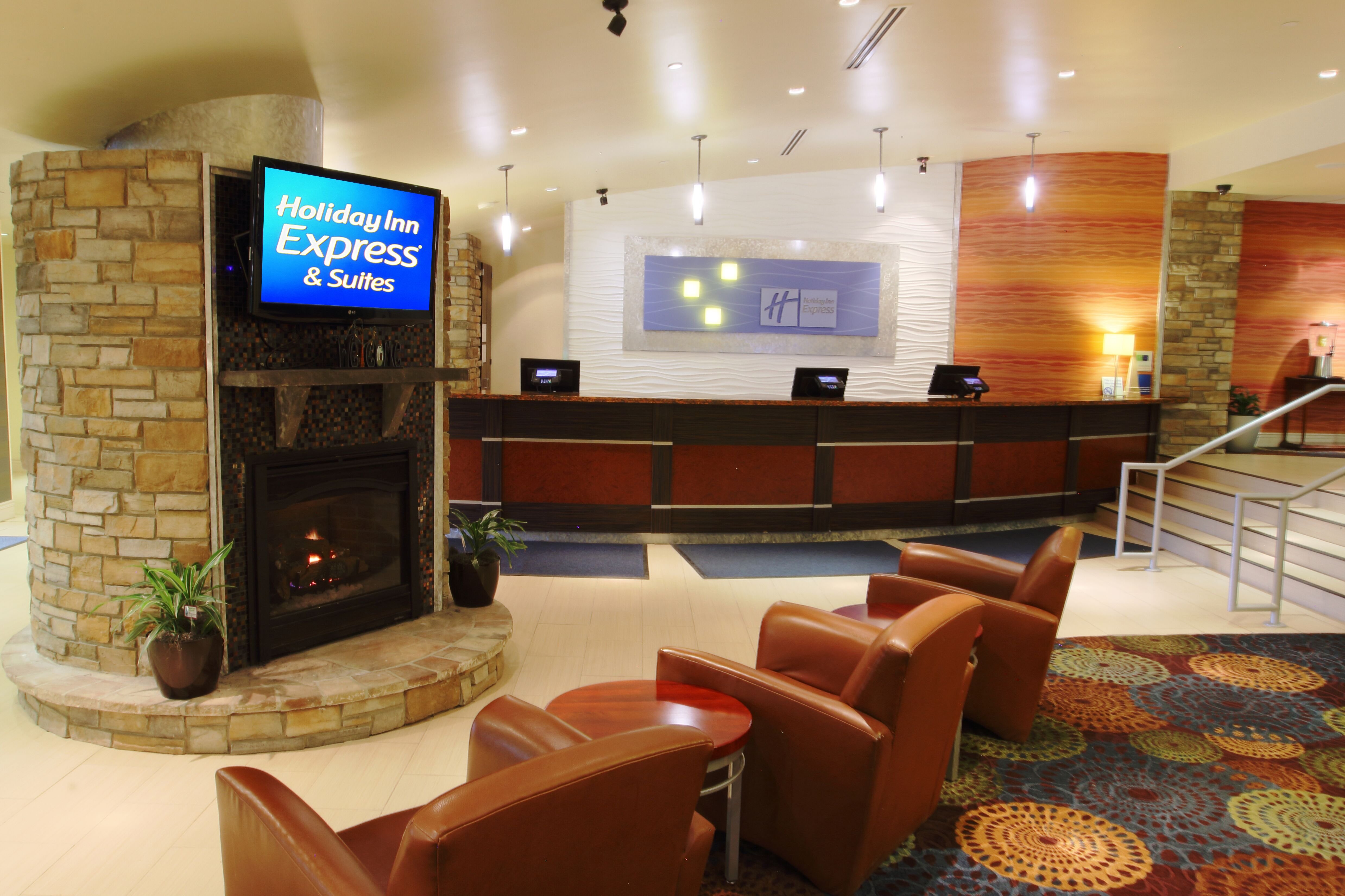 Holiday Inn Express Suites Pittsburgh West Green Tree 32/44