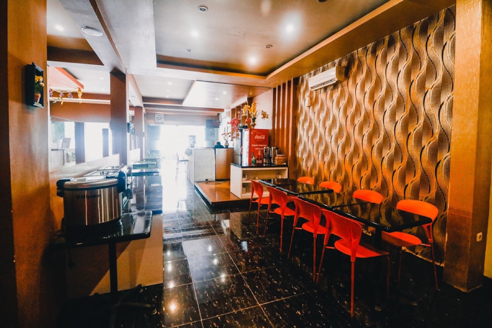Reddoorz Plus Near Makassar Town Square 20/21