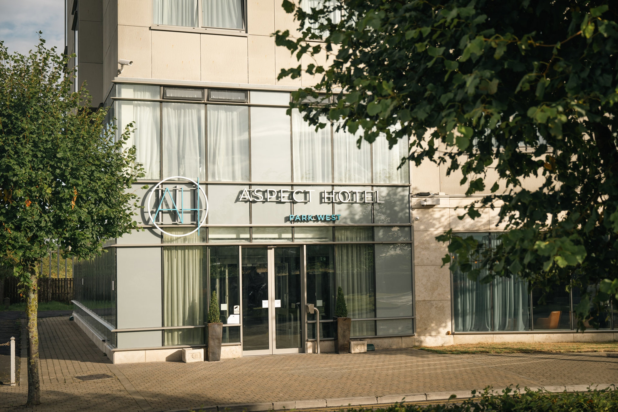Aspect Hotel Parkwest 2/20