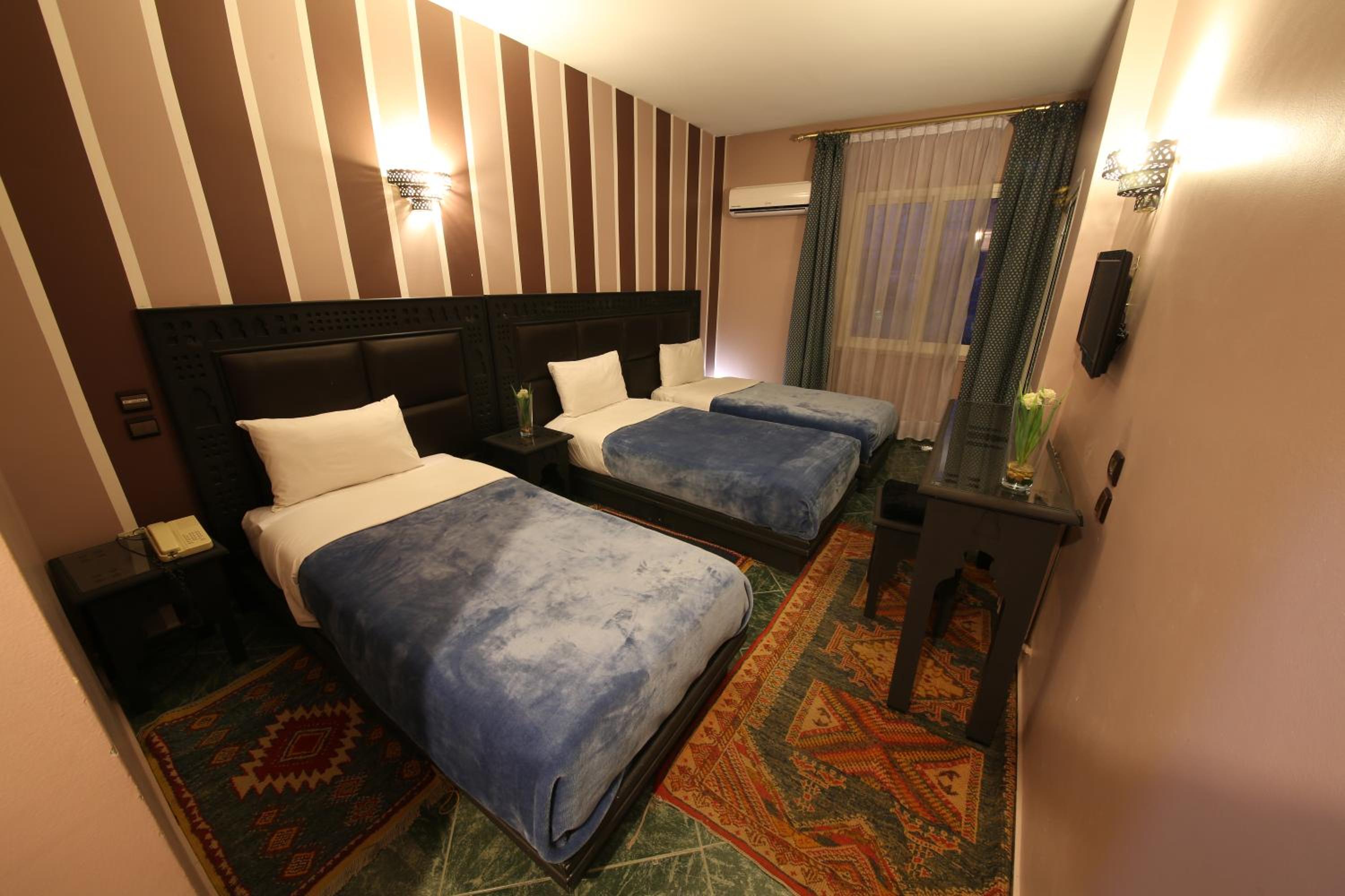 AKOUAS HOTEL 16/46