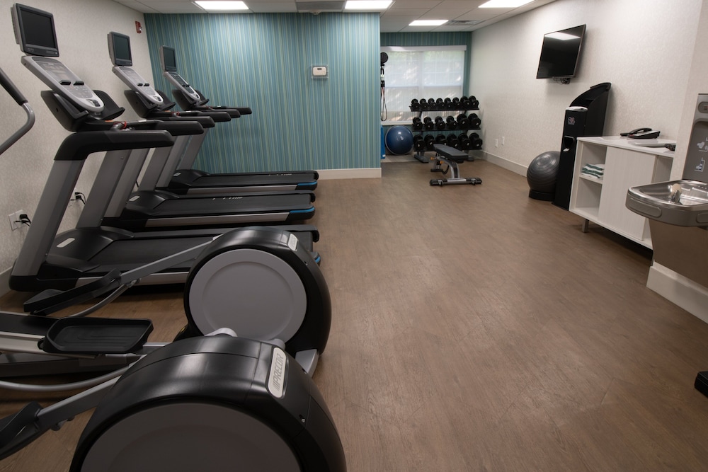 Holiday Inn Express Hotel And Suites Manassas 30/48