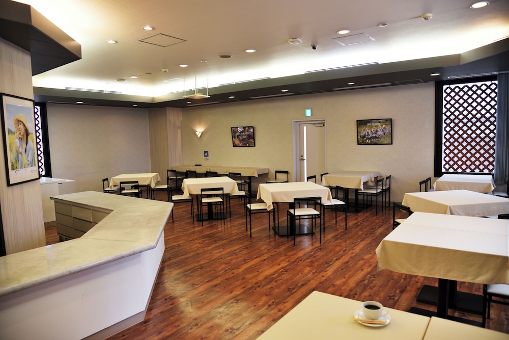 COURT HOTEL NIIGATA 48/66