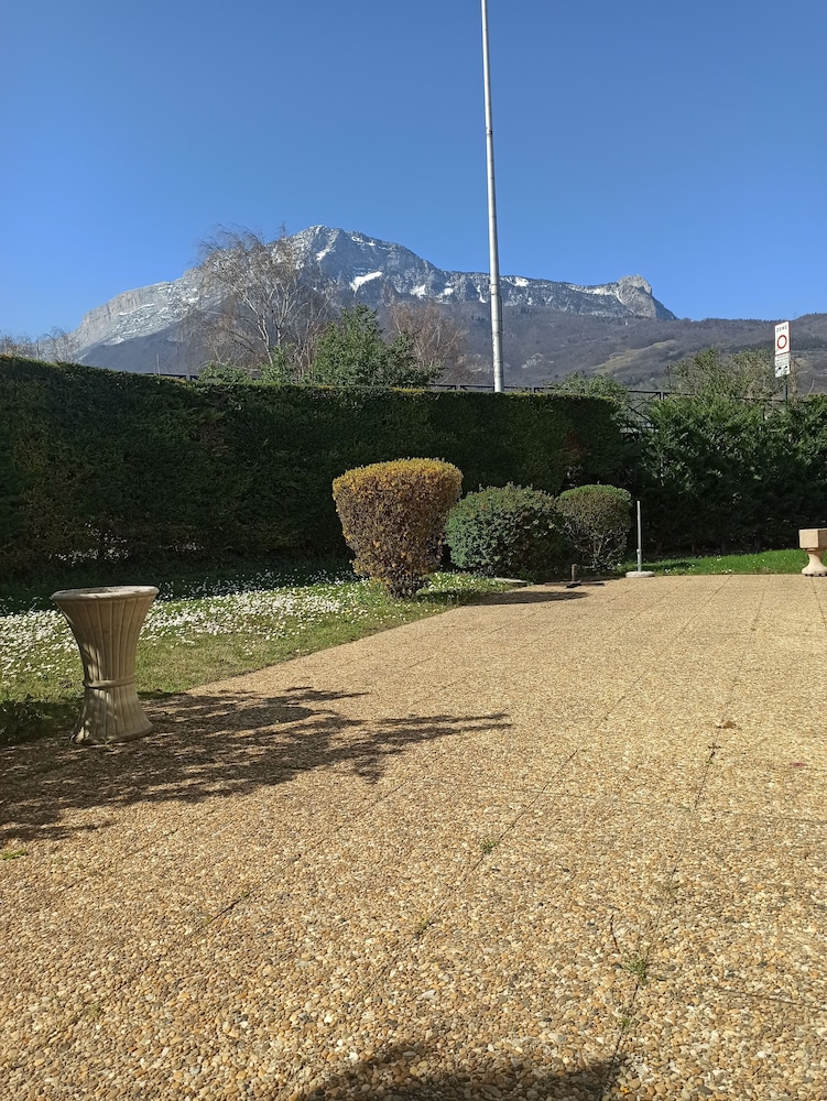 surroundings