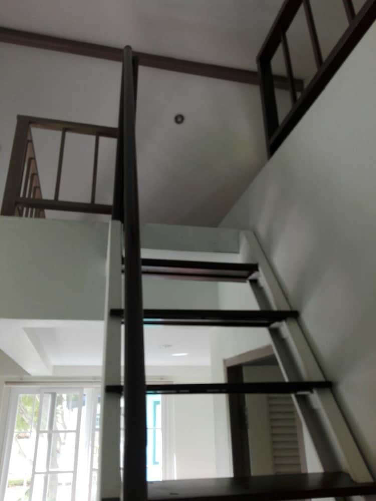 Cottages At Hill Resort 25/50