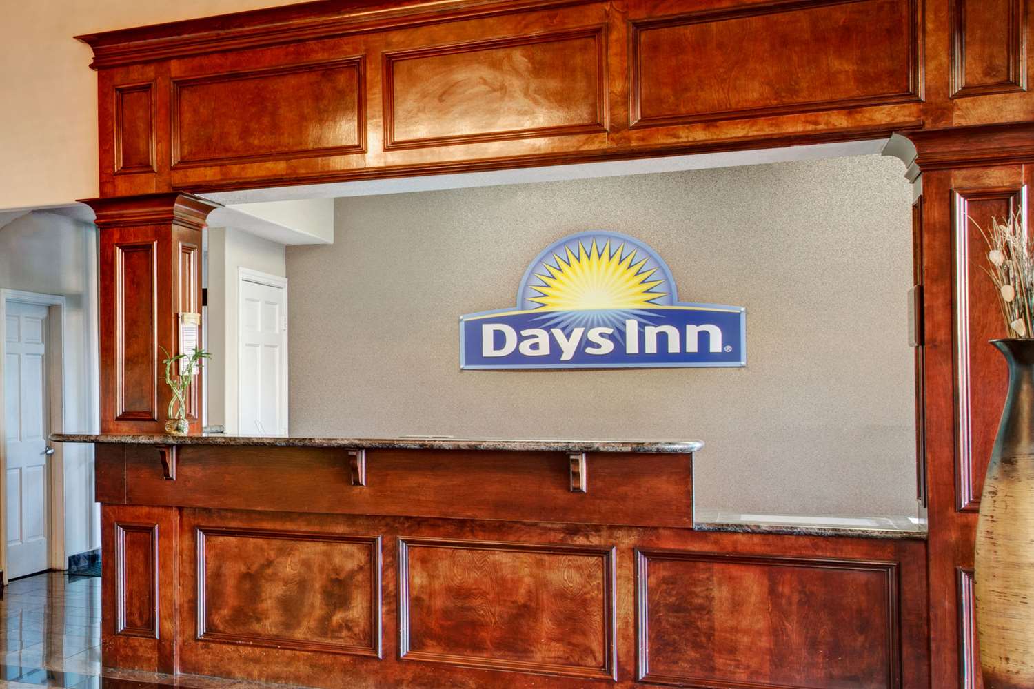 Days Inn & Suites by Wyndham Houston North/Spring 1/9
