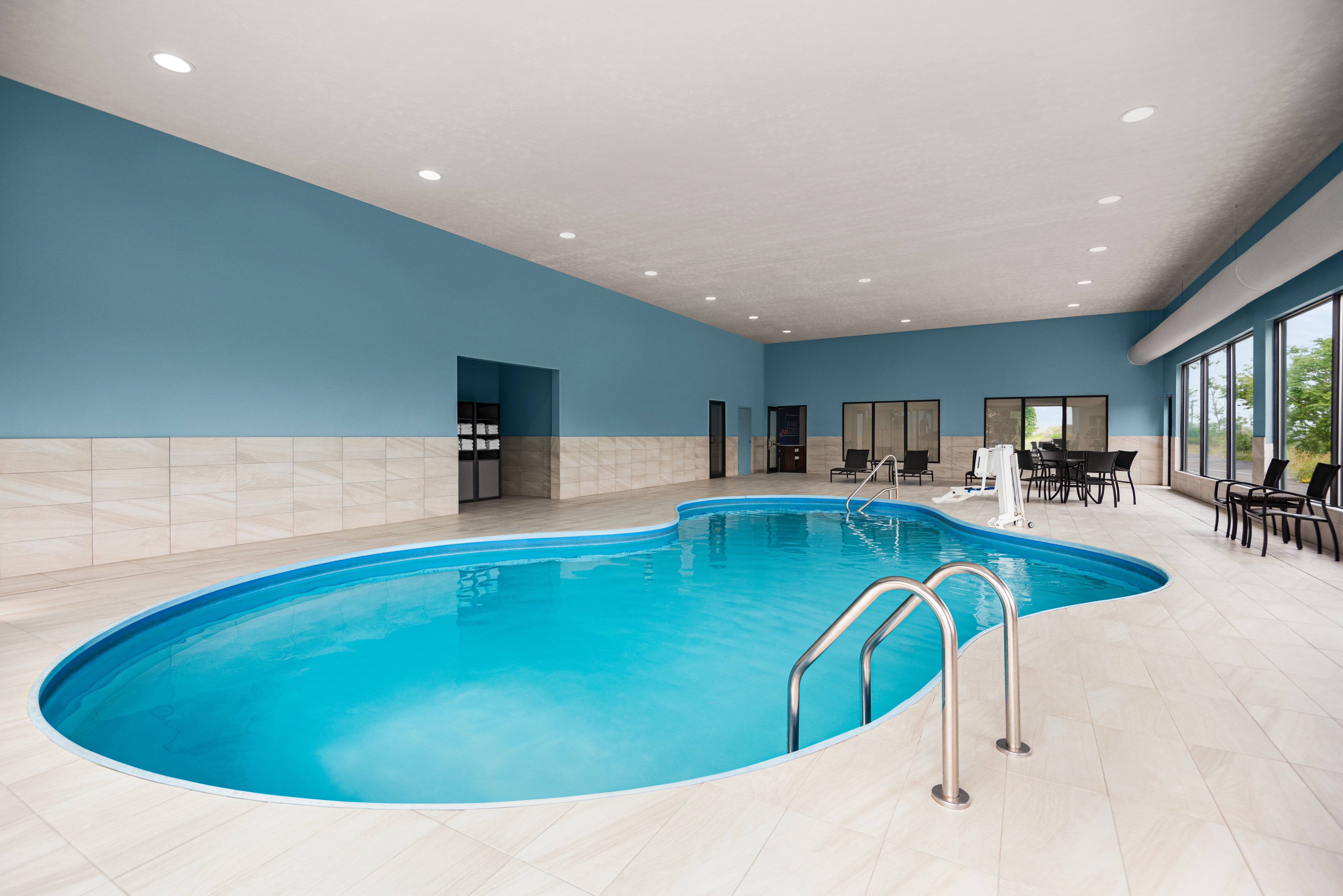 Holiday Inn Express Morgantown 46/65