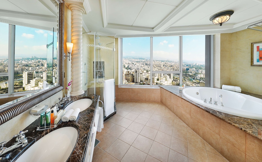 Al Habtoor Grand Hotel Beirut 50/50