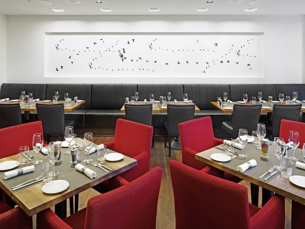 Movenpick Hotel Zurich Airport 59/68