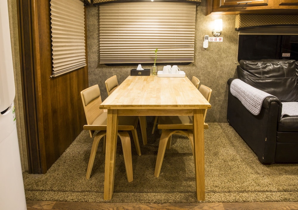 Mei the Caravan 12/40