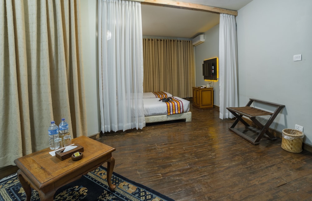 Grand Norling Hotel's Resort 11/30