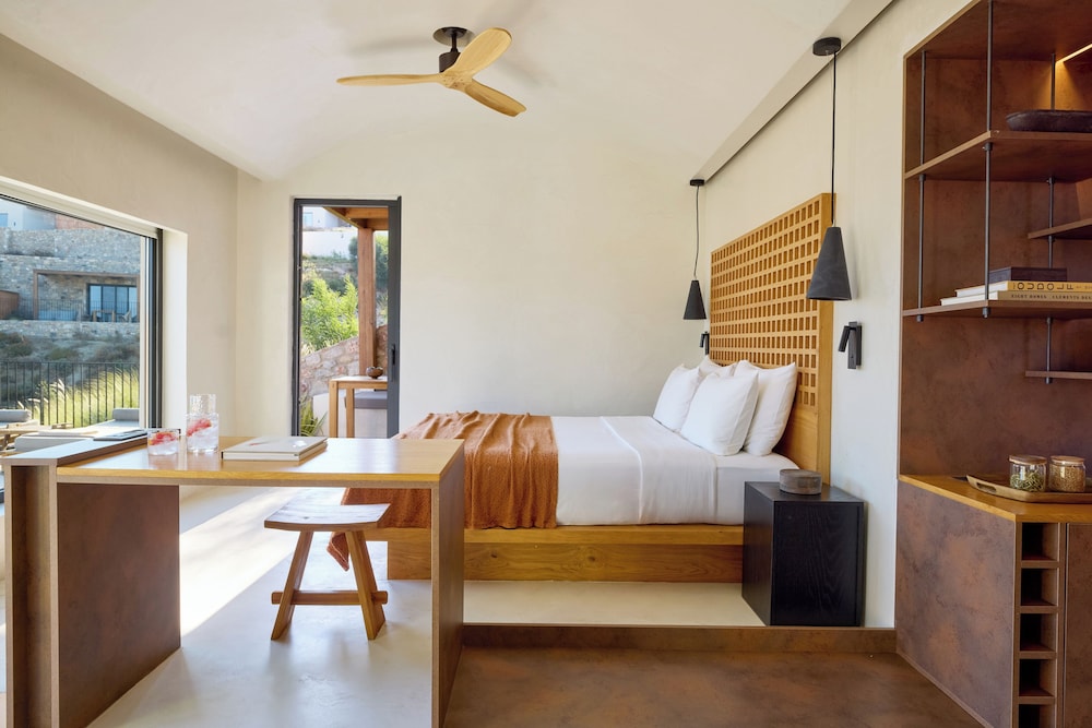 Suite, Partial Sea View, Private Pool