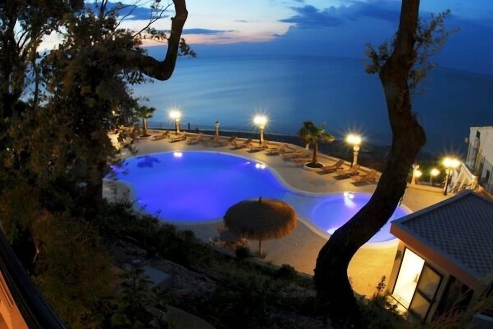 HOTEL RESIDENCE TRAMONTO 26/34