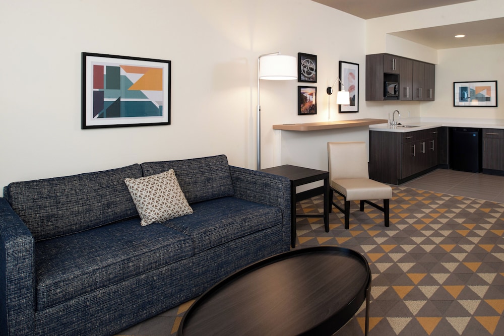 Holiday Inn Suites Idaho Falls 52/75