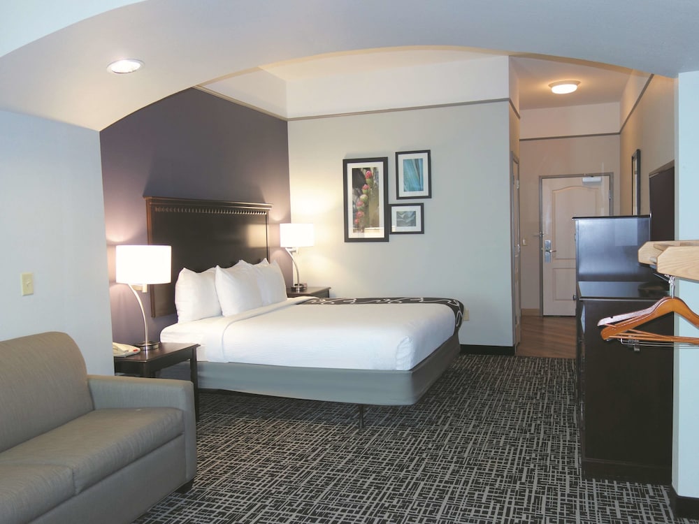 La Quinta Inn & Suites by Wyndham Dumas 4/24