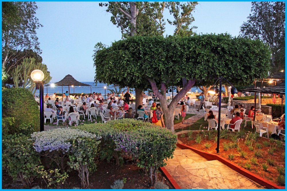 Poseidonia Beach Hotel Limassol in LIMASSOL