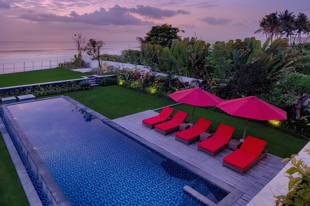 Kutus Kutus Keramas Villa 8/51