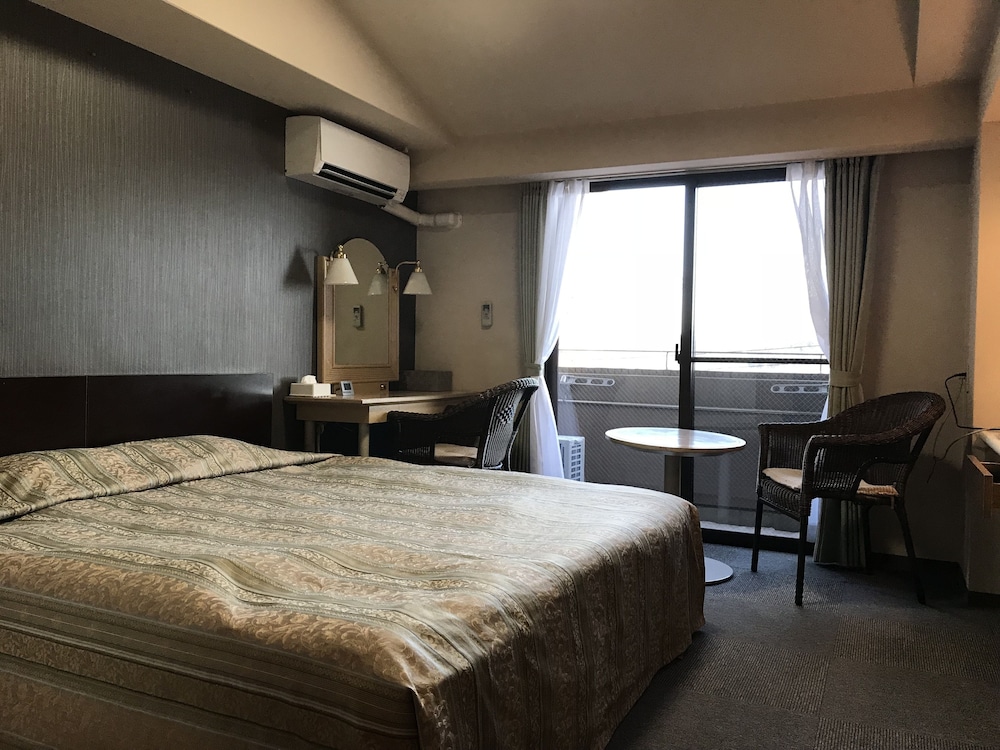 Sawa Hotel 24/66