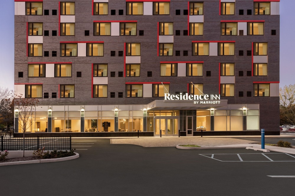Residence Inn by Marriott New York JFK Airport 1/36
