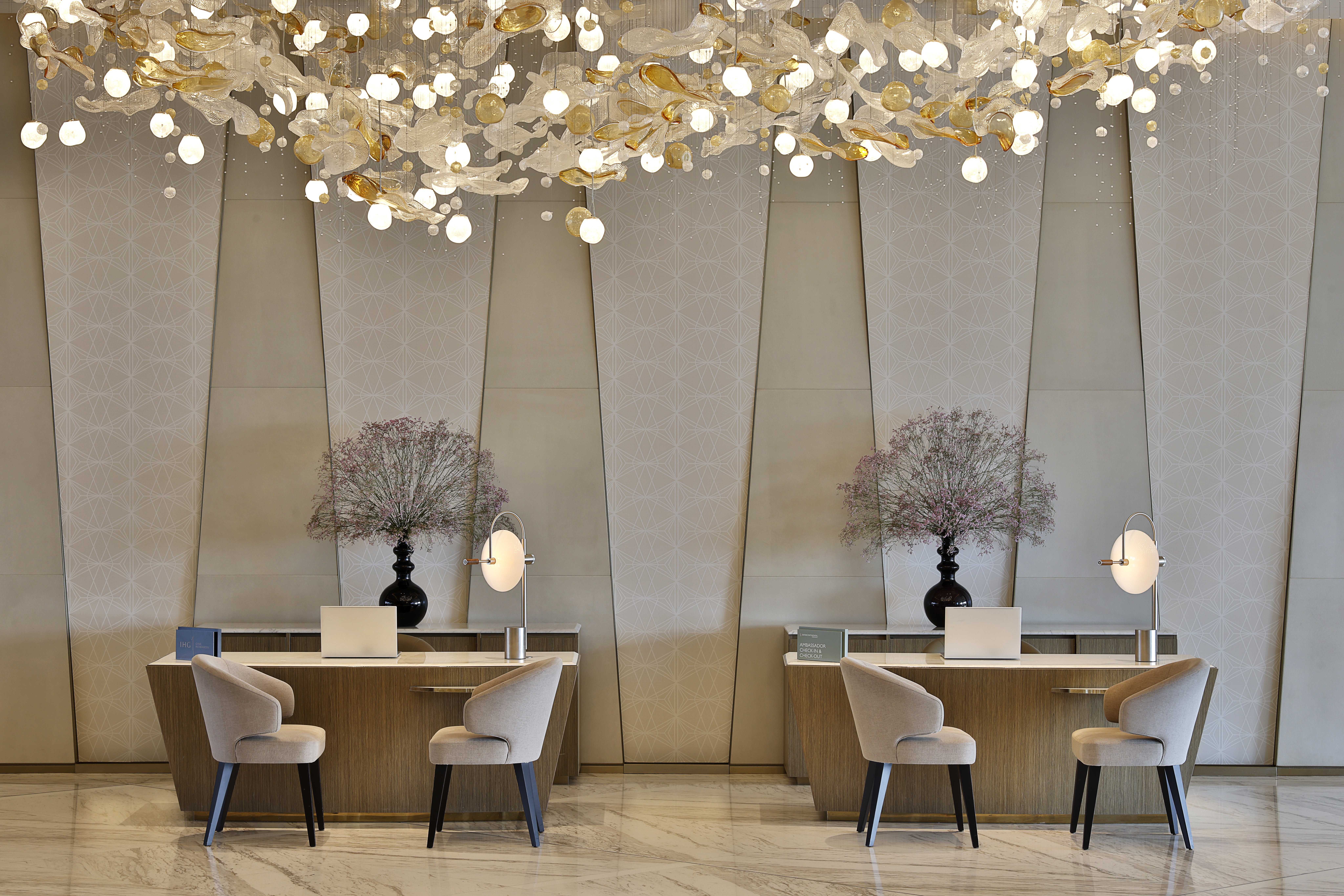 INTERCONTINENTAL ABU DHABI RESIDENCE 43/65