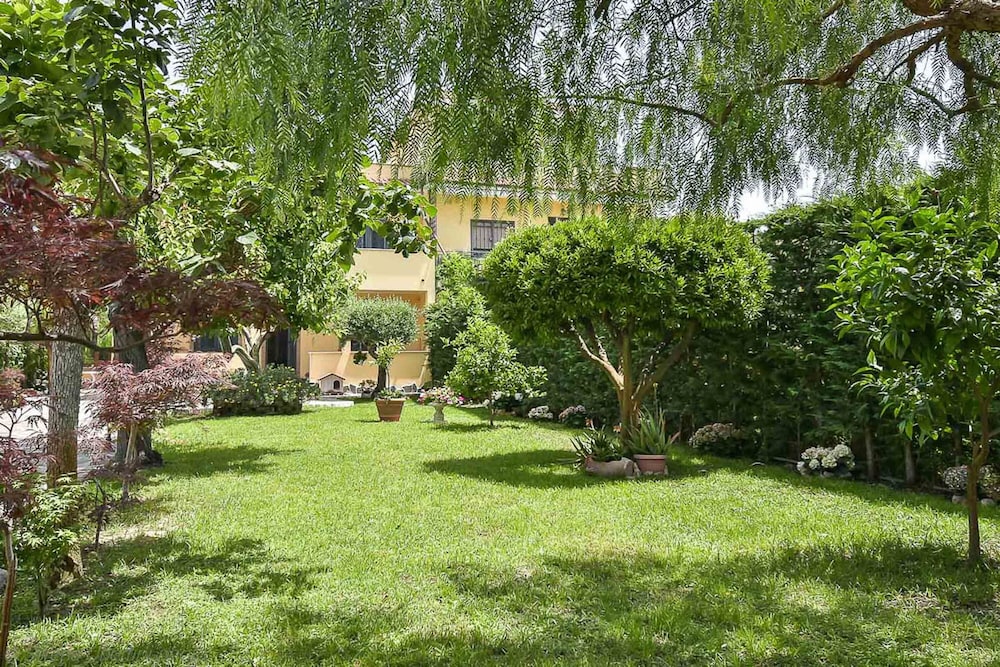 A Casa Di Titty 47/53