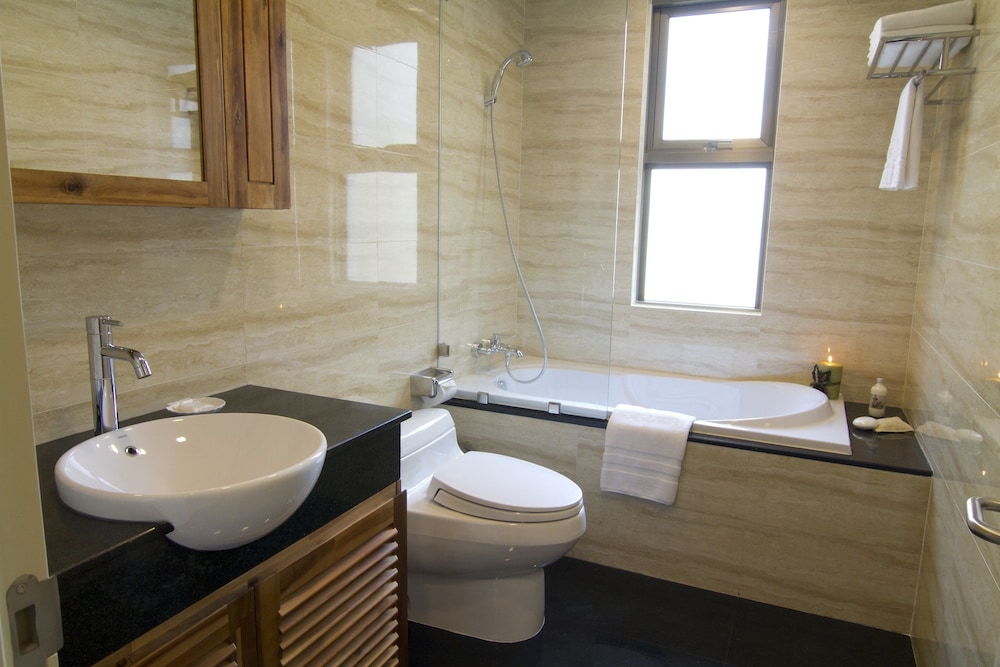 Mayfair Suites - Wmc Tower 28/70