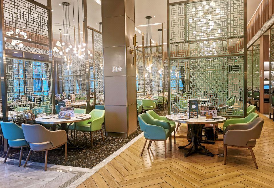 Easco Hotel 42/50