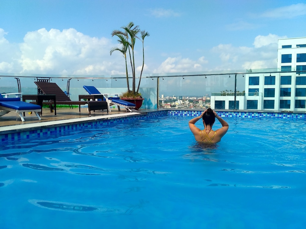 Ritzy Boutique Hotel Da Nang 5/77