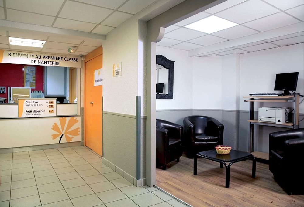 PREMIERE CLASSE PARIS OUEST - NANTERRE - LA DEFENSE 29/33