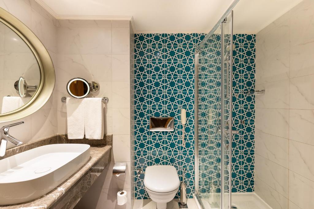 Standard, Sea View, French Balcony، Paloma Perissia 5/5
