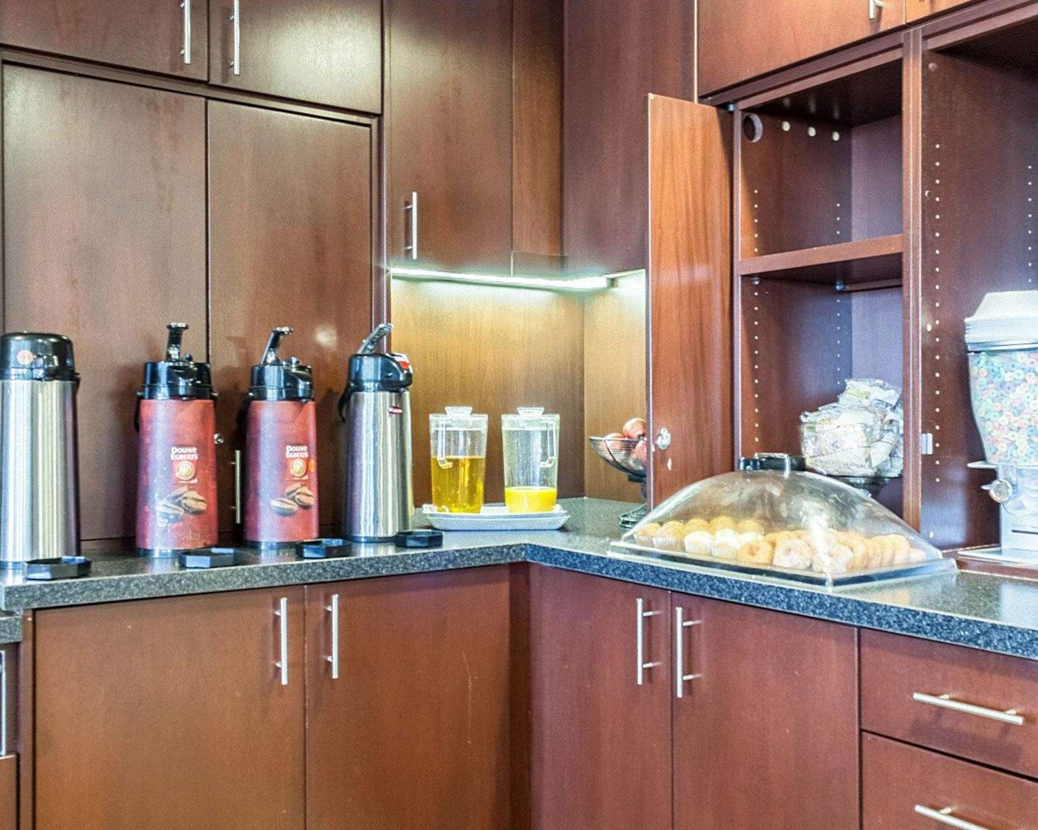 MainStay Suites Minot 19/25