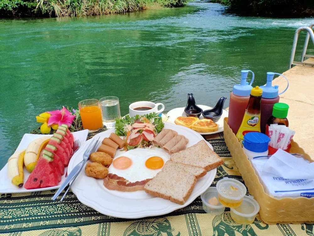 Khaosok Rainforest Resort 25/50