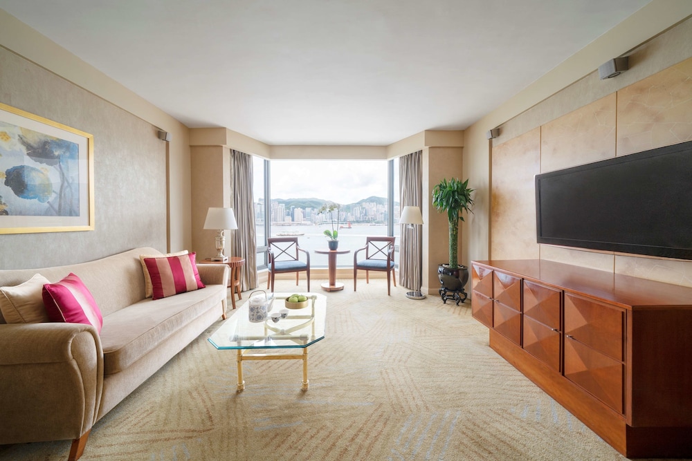 Kowloon Shangri-La Hong Kong 43/69
