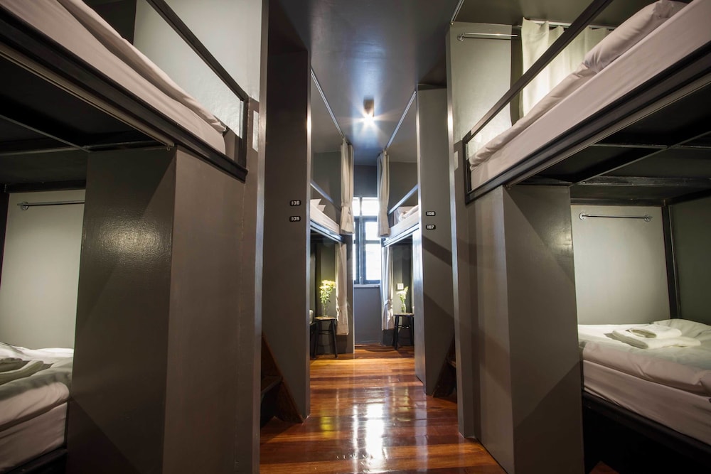 Here Hostel 33/66
