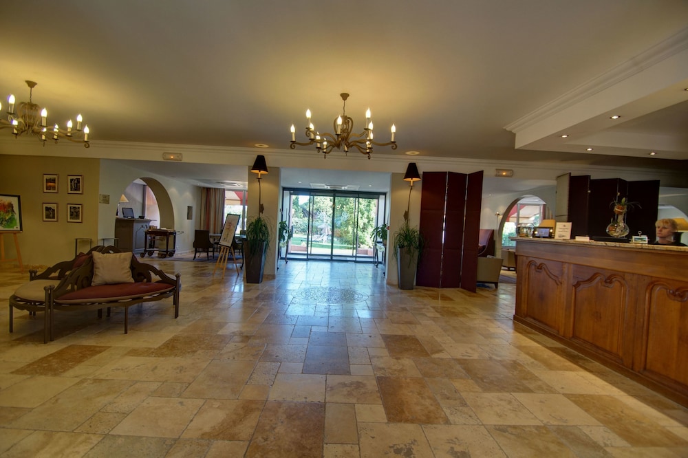 lobby