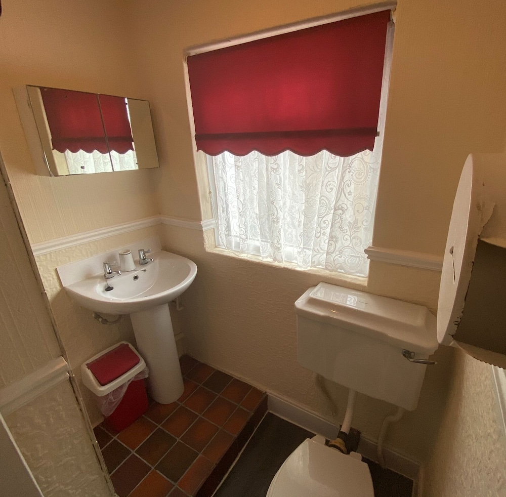 SMALL DOUBLE, ECONOMY, DOUBLE BED