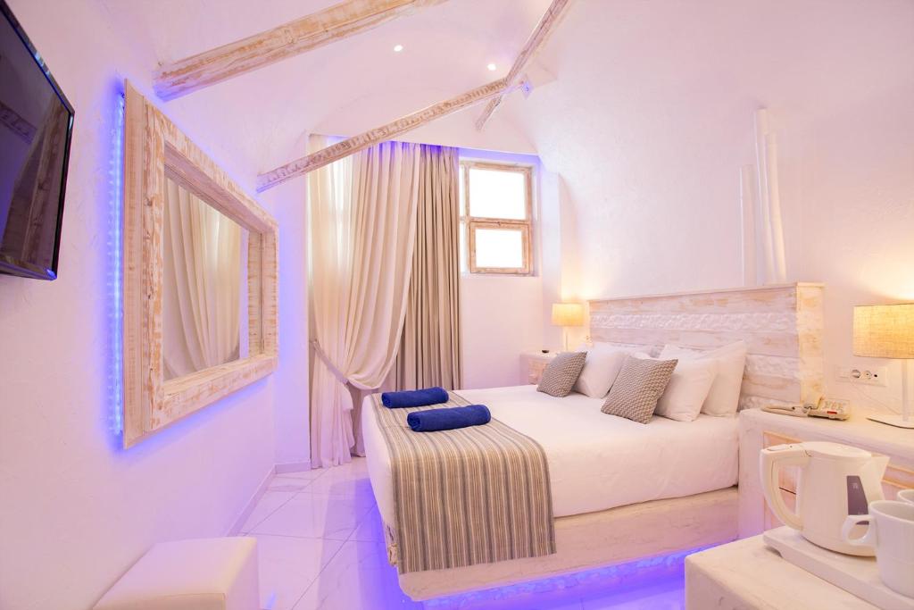 Rhodos Horizon Blu - Adults Only 10/41