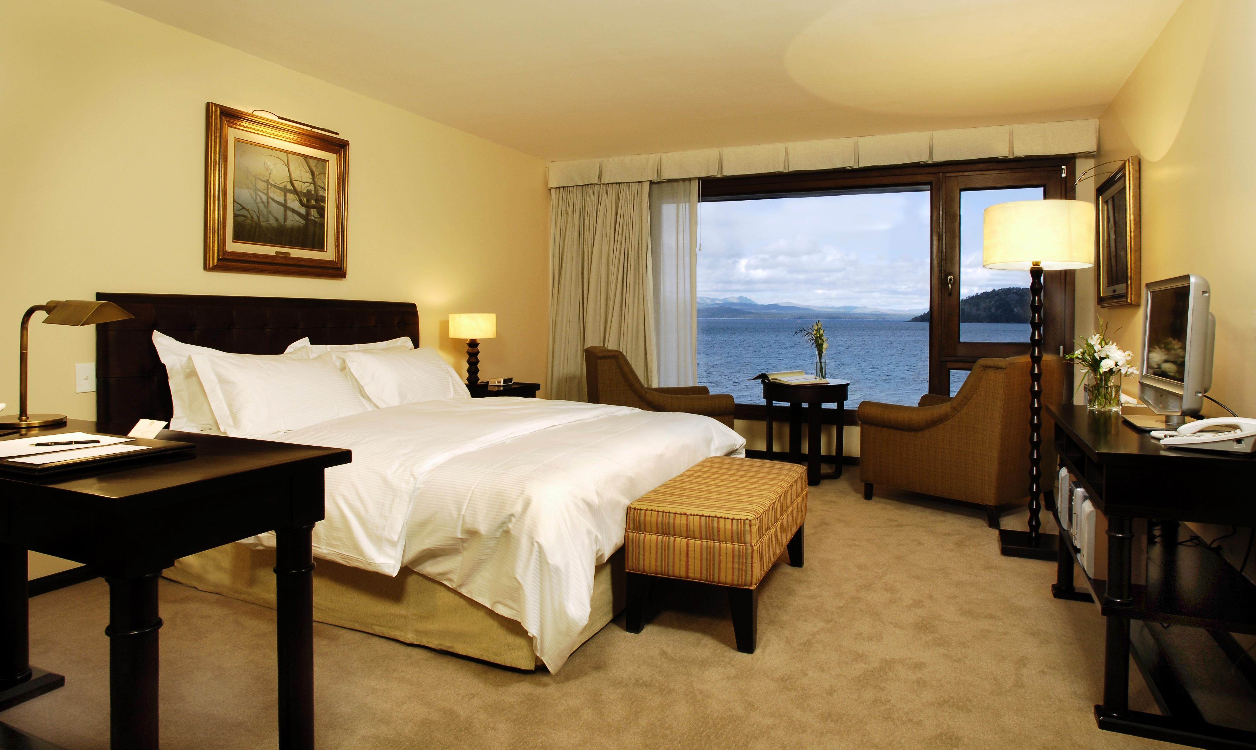 غرفة تنفيذية بسرير مزدوج بإطلالة على البحيرة، El Casco Art Hotel 2/5