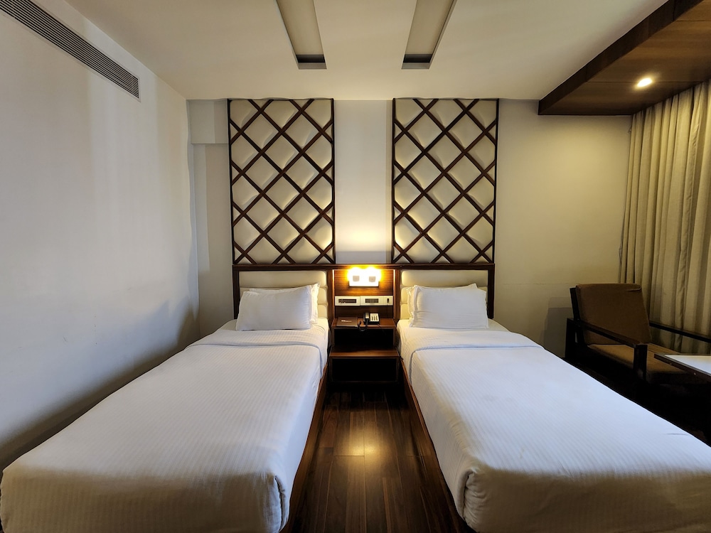 Hotel Preethi International 21/50