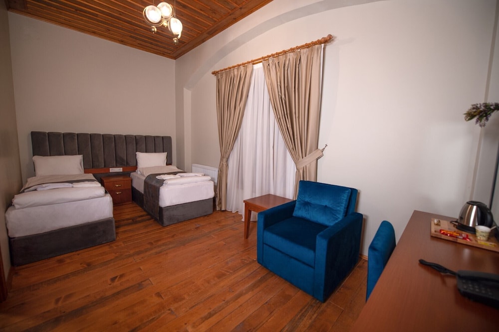 Ahiska Palas Otel 33/46