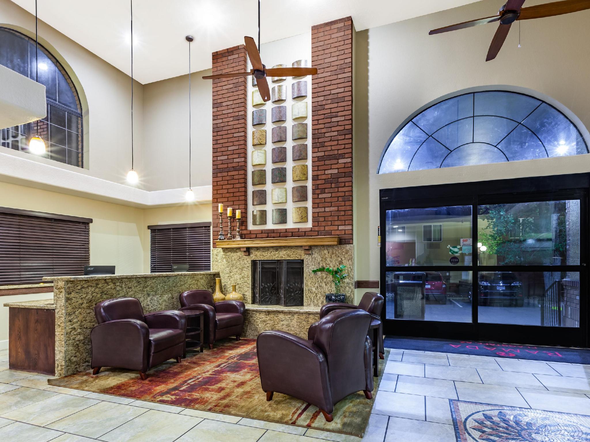 Lobby at Greentree Inn Flagstaff, FLAGSTAFF - AZ